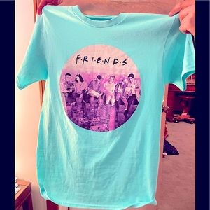 FRIENDS T shirt size Small! In like new condition!